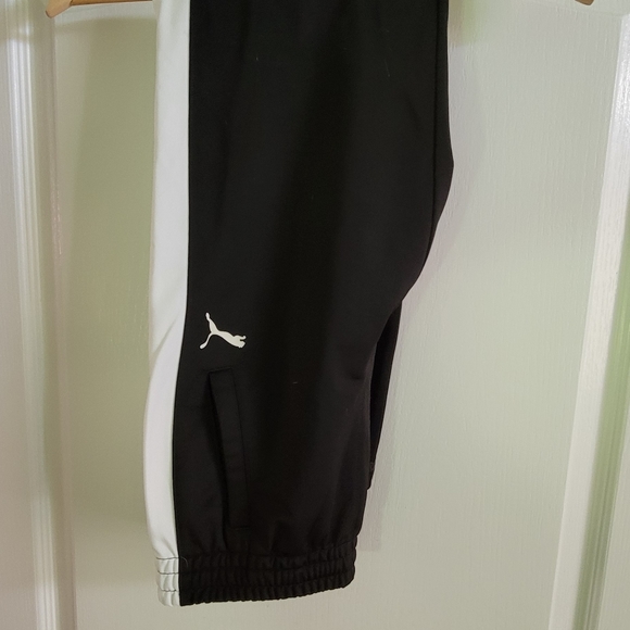 PUMA Boys 2-pc. Sweatsuit set - Picture 5 of 5